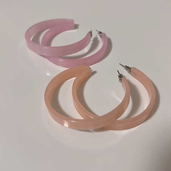 4 for $20) 2 Pairs of Lucite Hoop Earrings 🔶💕 - Picture 2 of 2